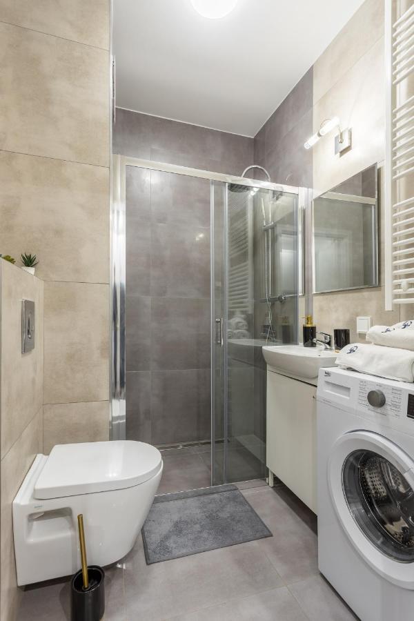 Golden Apartments Warsaw - Bright And Modern Apartments -Premium Building In Top Location- Solidarnosci Exterior foto